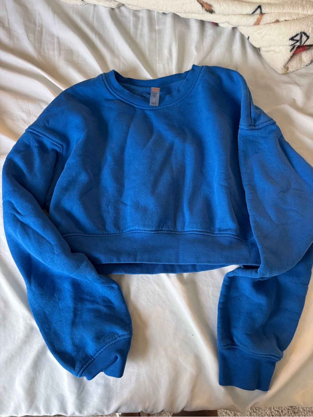 Mono B Cropped Sweatshirt
